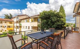 Apartment Lazzarich With Terrace